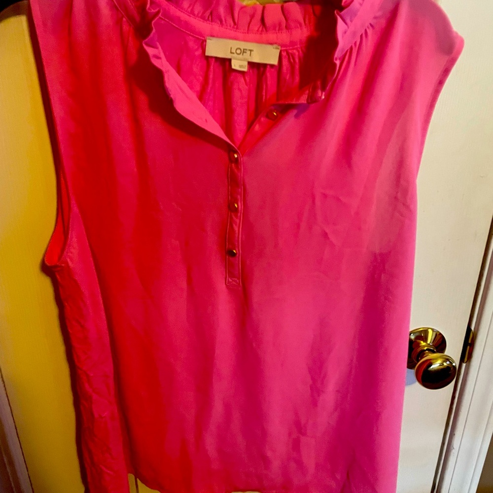 Sleeveless Loft blouse
